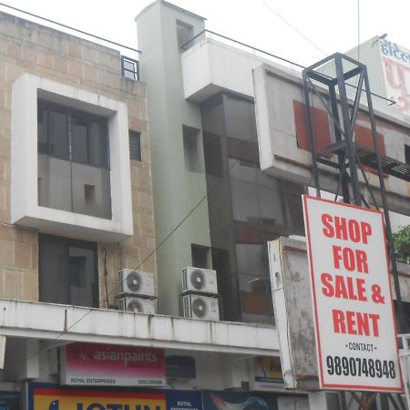 Pooja International Nashik Hotel Luaran gambar