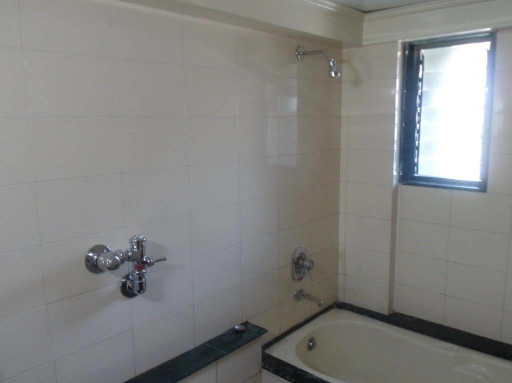 Pooja International Nashik Hotel Luaran gambar